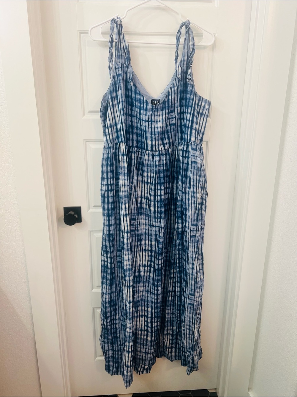 GAP Blue and White Tie-Dye Maxi Dress